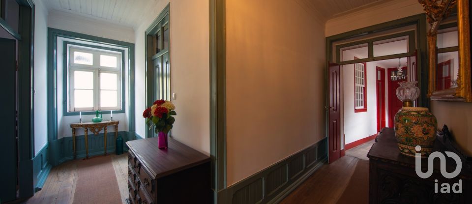 Maison traditionnelle T8 à Vila Nova do Ceira de 394 m²