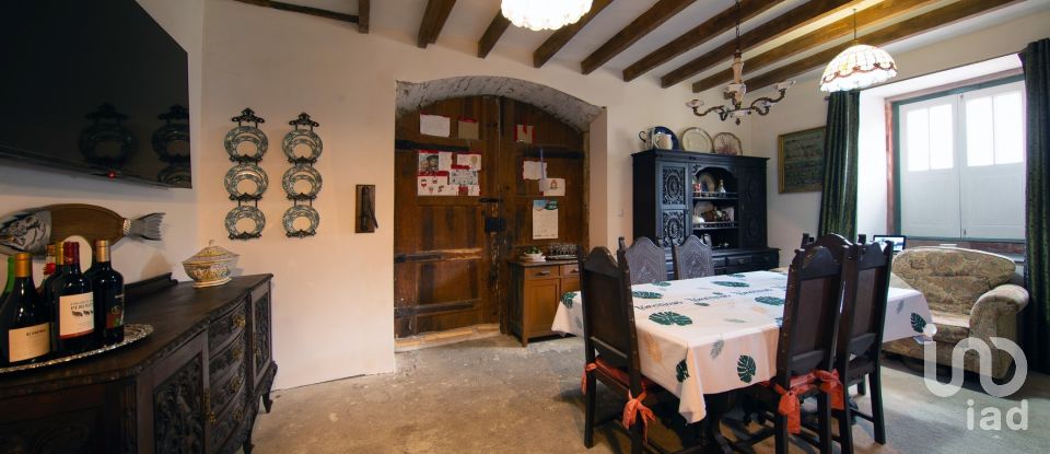 Maison traditionnelle T8 à Vila Nova do Ceira de 394 m²