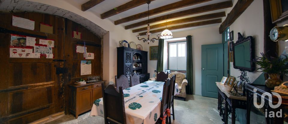 Maison traditionnelle T8 à Vila Nova do Ceira de 394 m²
