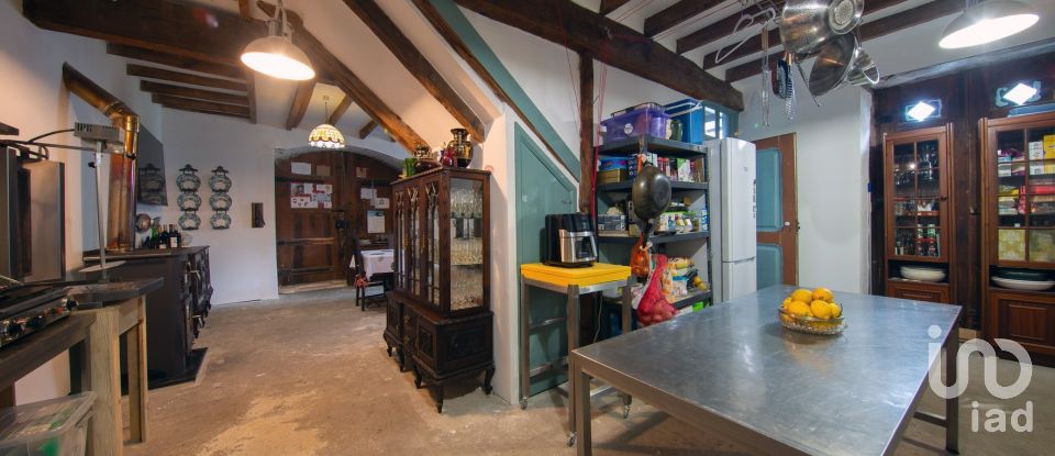 Maison traditionnelle T8 à Vila Nova do Ceira de 394 m²