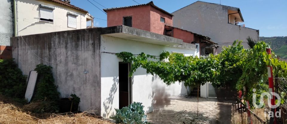 Maison T2 à Sever de 118 m²