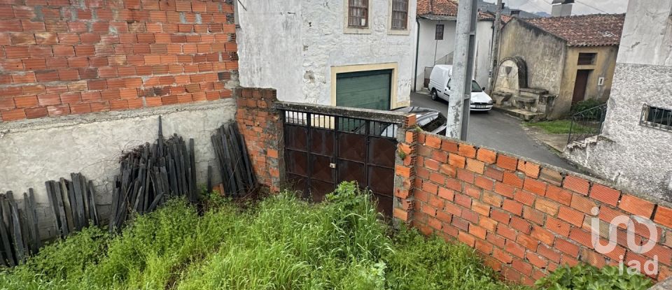 Maison T2 à Sever de 118 m²