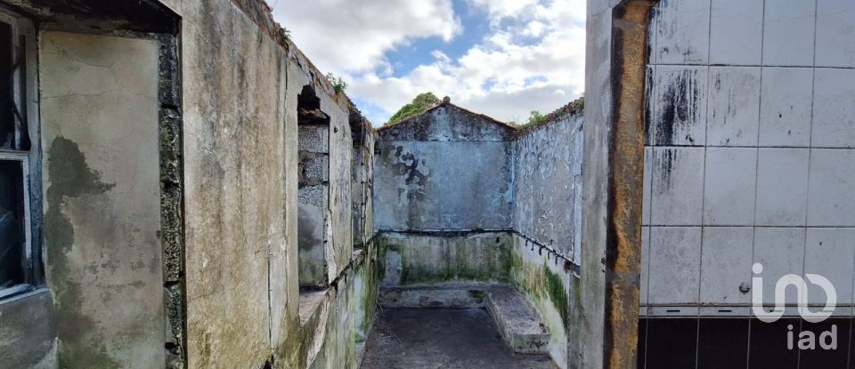 Maison T4 à Ribeiras de 120 m²