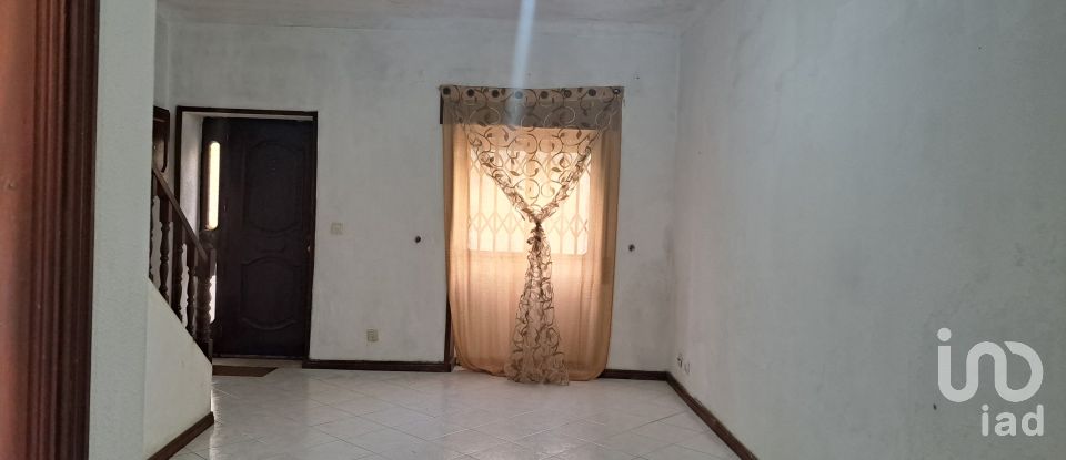 Moradia T3 em Mafamude e Vilar do Paraíso de 123 m²