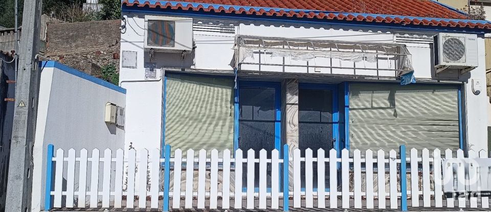 Casa T0 em A dos Cunhados e Maceira de 56 m²