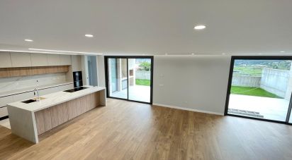 Demeure T3 à Abade de Neiva de 308 m²