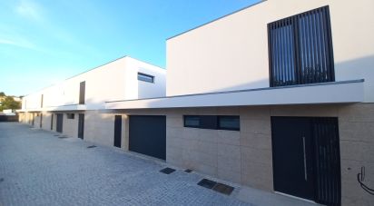 Demeure T3 à Abade de Neiva de 308 m²