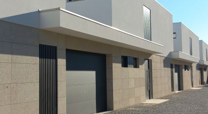 Demeure T3 à Abade de Neiva de 308 m²