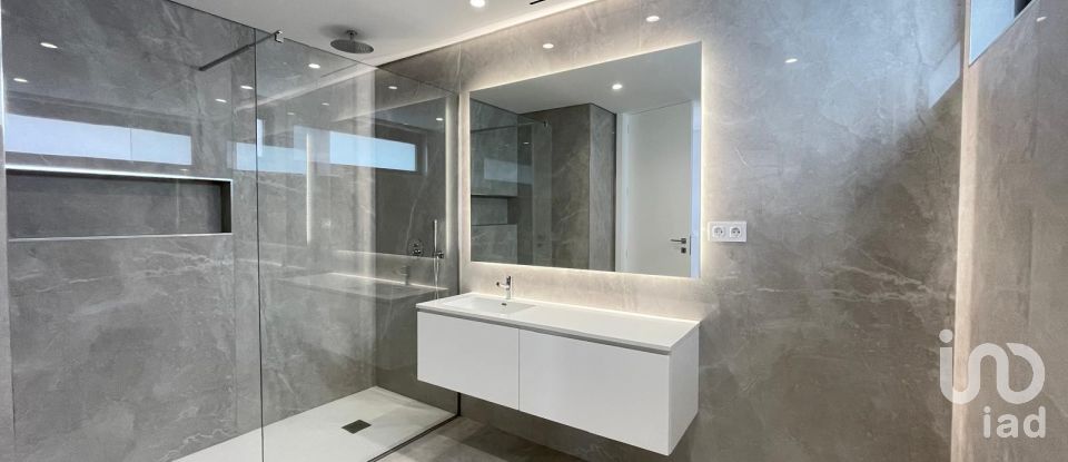 Demeure T3 à Abade de Neiva de 308 m²