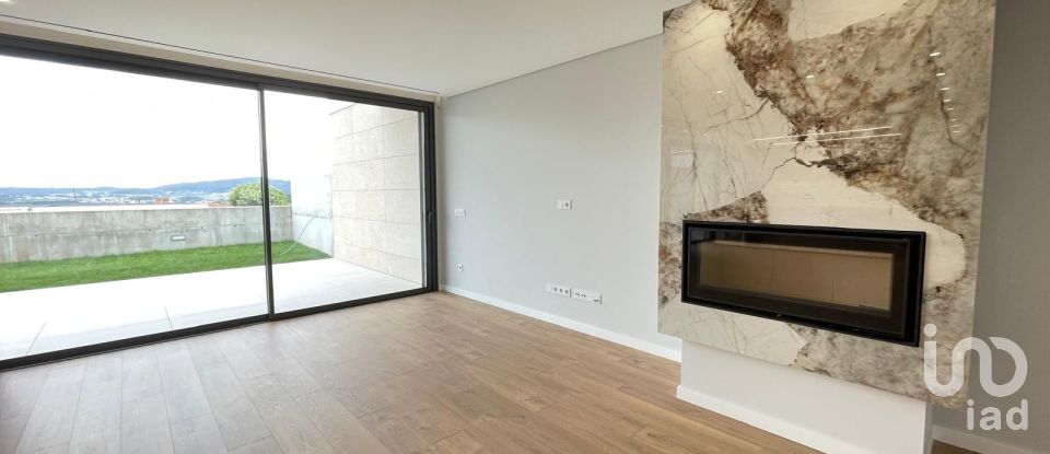 Demeure T3 à Abade de Neiva de 308 m²