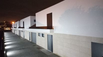 Maison T3 à Abade de Neiva de 308 m²