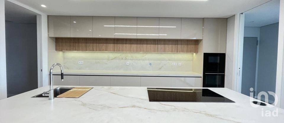 Maison T3 à Abade de Neiva de 308 m²