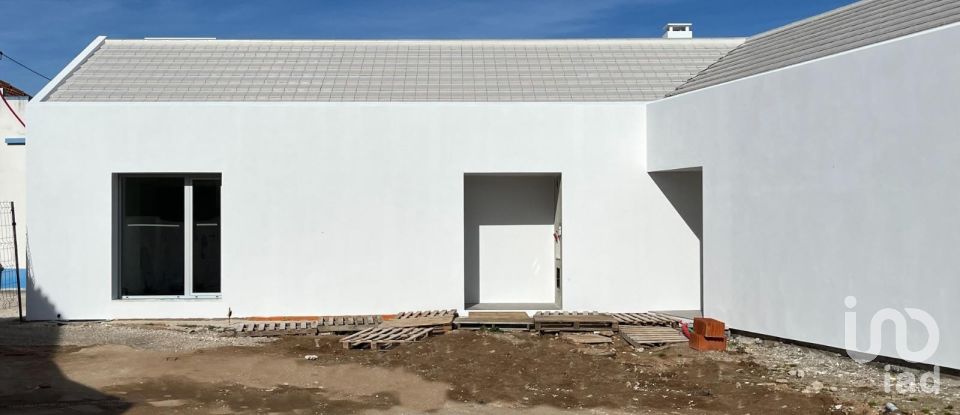 Moradia T2 em Lourinhã e Atalaia de 73 m²