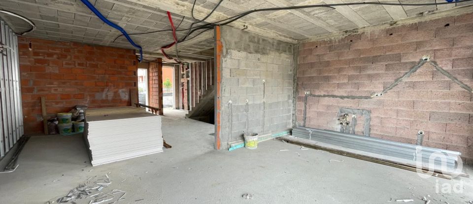 House T3 in Barcelos, Vila Boa e Vila Frescainha (São Martinho e São Pedro) of 176 m²