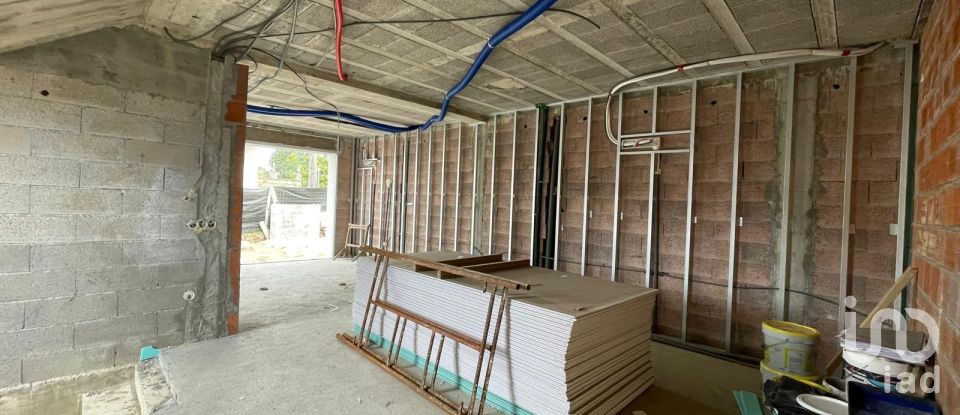 House T3 in Barcelos, Vila Boa e Vila Frescainha (São Martinho e São Pedro) of 176 m²