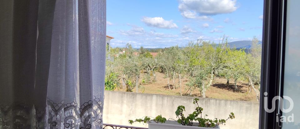 Maison T5 à Pedrógão Grande de 245 m²