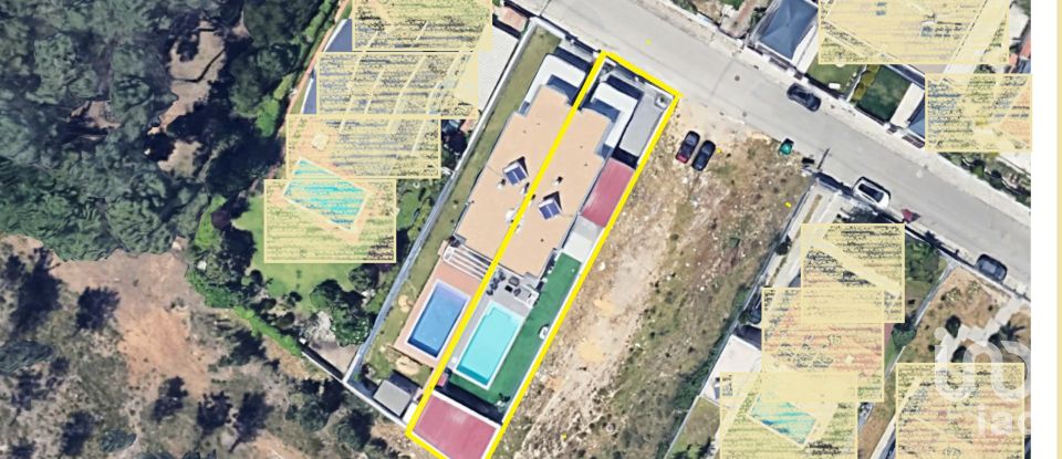 Maison traditionnelle T4 à Corroios de 260 m²