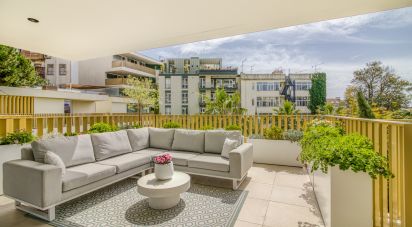 Appartement T2 à Santo António de 128 m²