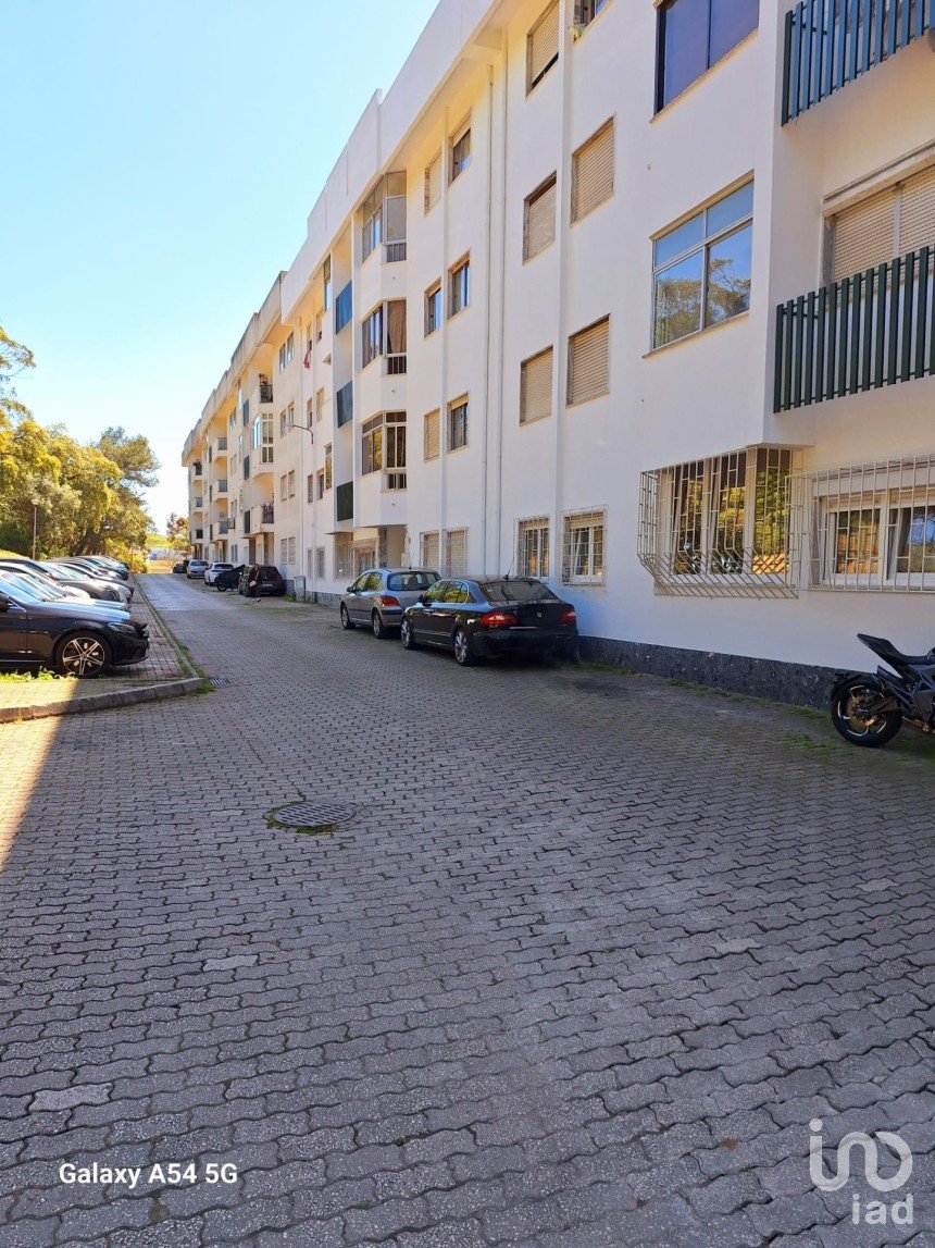 Apartment T3 in Queluz e Belas of 95 m²