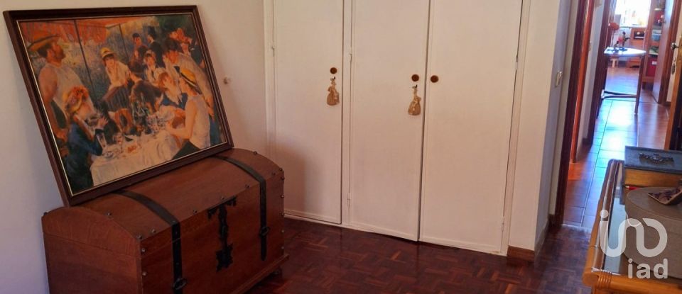 Apartment T3 in Queluz e Belas of 95 m²