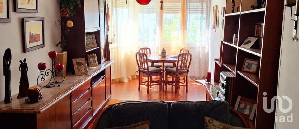 Apartment T3 in Queluz e Belas of 95 m²