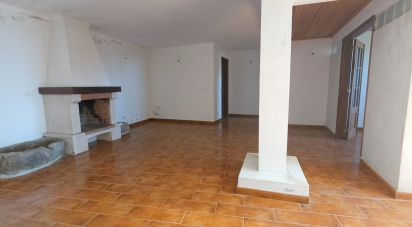 Maison de village T6 à Espinhal de 395 m²