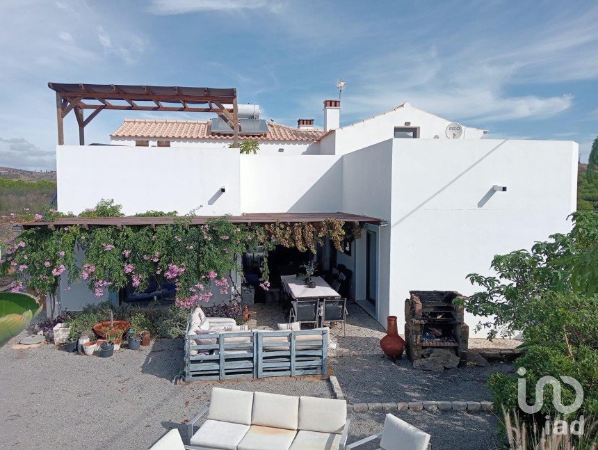 House T3 in Conceição e Cabanas de Tavira of 199 m²