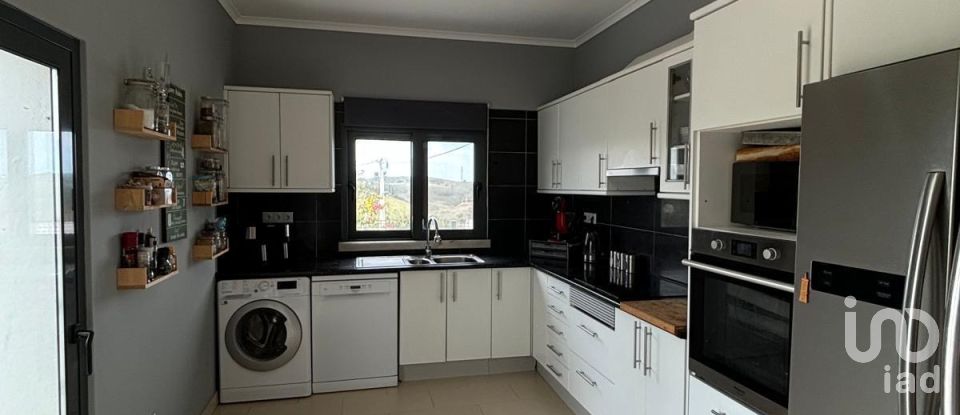 House T3 in Conceição e Cabanas de Tavira of 199 m²