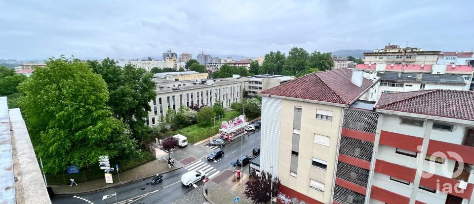 Apartment T3 in Barcelos, Vila Boa e Vila Frescainha (São Martinho e São Pedro) of 96 m²