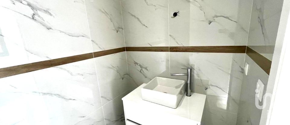 Appartement T2 à Darque de 74 m²