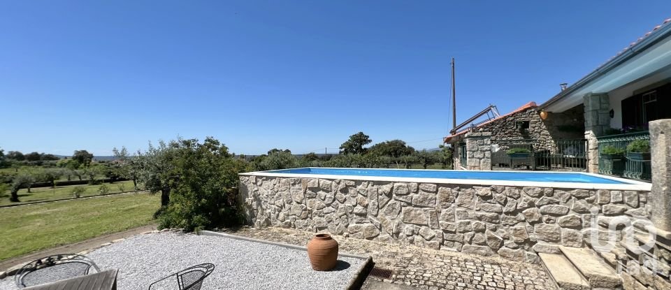 Ferme T6 à Idanha-a-Nova e Alcafozes de 474 m²