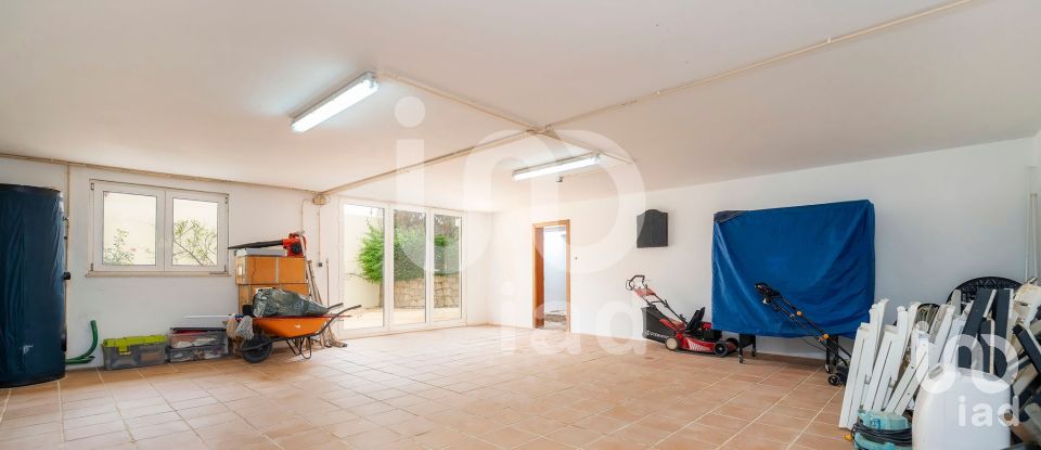 Moradia T4 em Quelfes de 191 m²