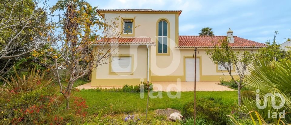 Moradia T4 em Quelfes de 191 m²