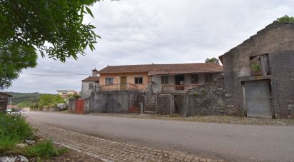 Maison de village T5 à Ansião de 232 m²