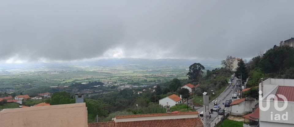 Moradia T3 em Cantar-Galo E Vila Do Carvalho de 140 m²