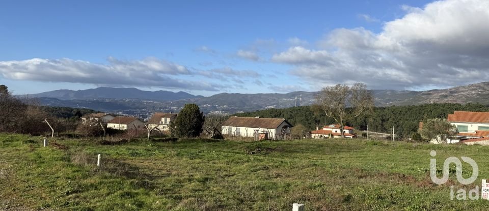 Terreno em Mouçós e Lamares de 1 495 m²