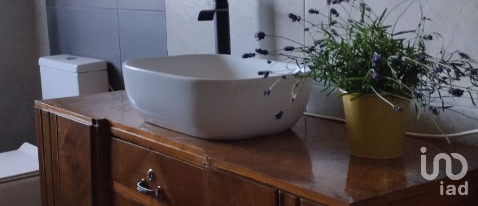 House T5 in Proença-a-Nova e Peral of 400 m²