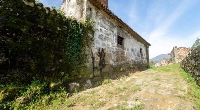 House T0 in Santa Cruz da Trapa e São Cristóvão de Lafões of 210 m²