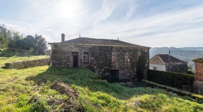 House T0 in Santa Cruz da Trapa e São Cristóvão de Lafões of 210 m²