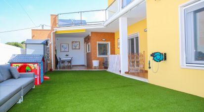 House T3 in Lourinhã e Atalaia of 146 m²
