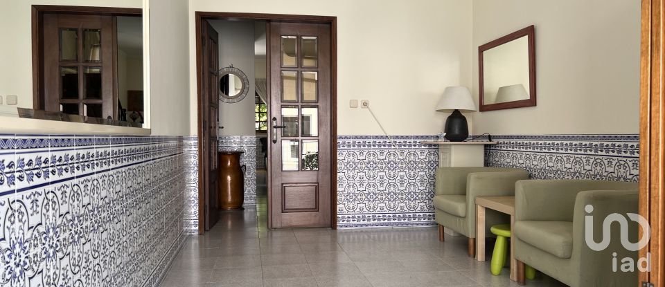 House T3 in Almeirim of 226 m²