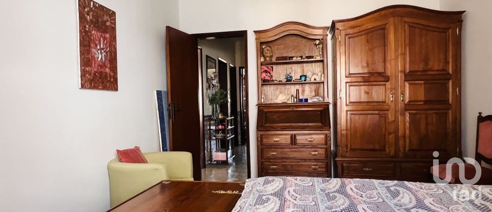 House T3 in Almeirim of 226 m²