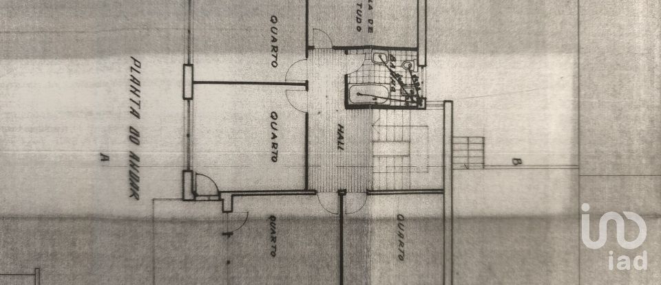 House T6 in São joão da madeira of 216 m²