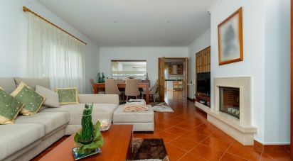 Maison T4 à Monte Real e Carvide de 356 m²