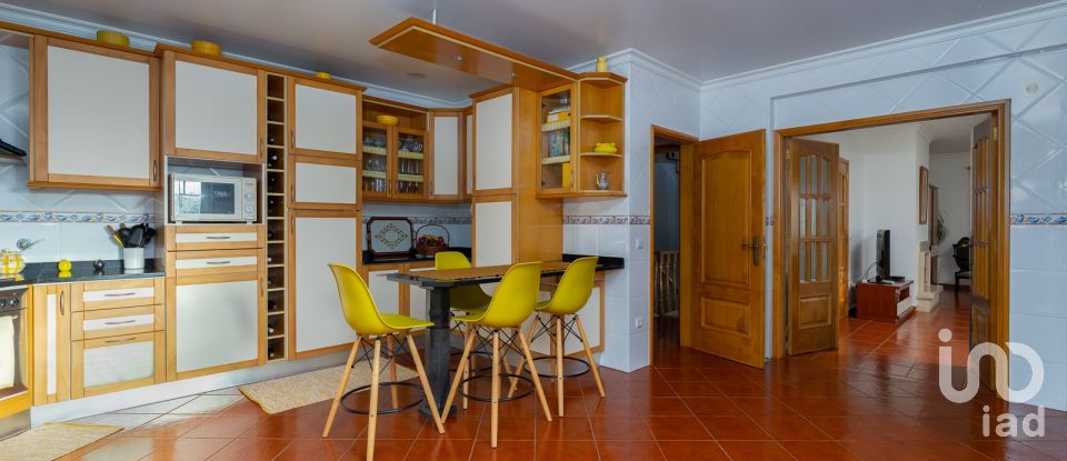 House T4 in Monte Real e Carvide of 356 m²