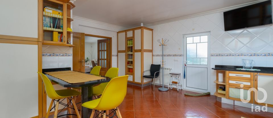 House T4 in Monte Real e Carvide of 356 m²