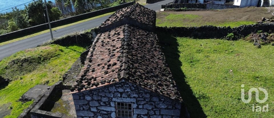 Maison T0 à São Caetano de 254 m²