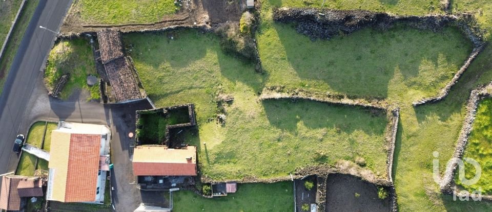 Maison T0 à São Caetano de 254 m²