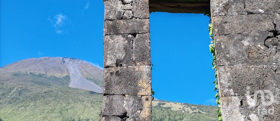 Maison T0 à São Caetano de 254 m²