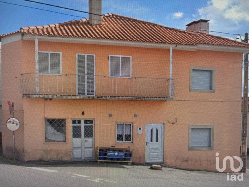 House T5 in Vila de Ala of 206 m²